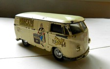 CORGI VOLKSWAGEN TRANSPORTER T1 VAN 1966 COMBI SPLIT NESCAFE 1/43