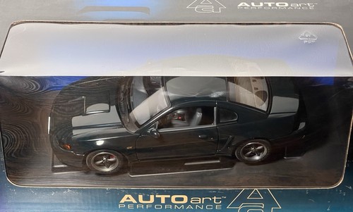 Autoart 2001 ford mustang - mustang, gt