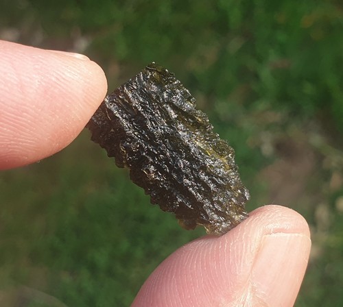 Véritable tektite moldavite - tektite,
