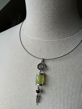 Pendentif en argent et jade 