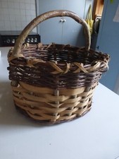 ancien  Panier à anse  bois de noisetier et ronce art populaire auvergne