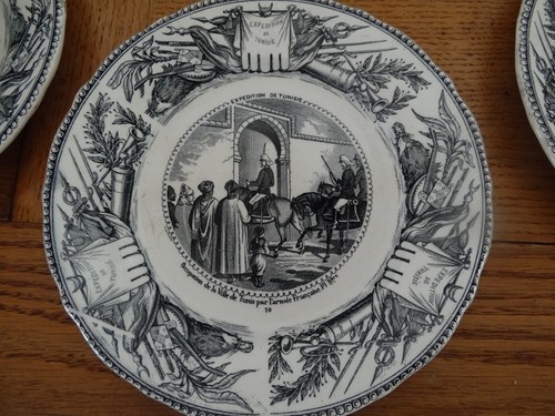Très rare assiette - très,