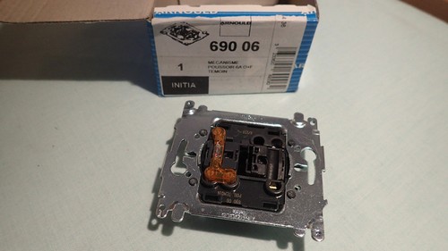 Arnould initia 69006 - initia,