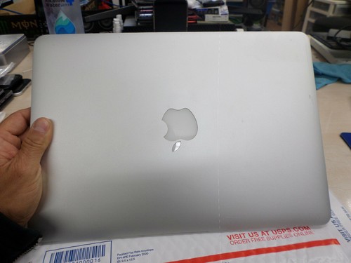 Awesome apple macbook - awesome,