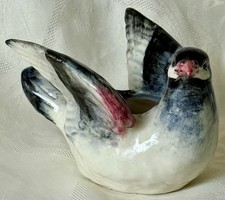 JARDINIERE PIGEON EN BARBOTINE DE  DELPHIN MASSIER VALLAURIS