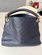 Louis vuitton navy artsy - louis,