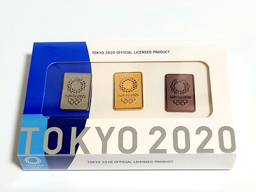 Coffret badge pin officiel - coffret, pin's