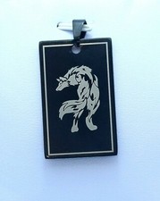 pendentif médaille noire