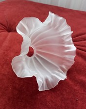 Abat jour en forme tulipe pour une lampe, verre, vintage