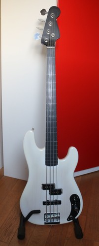 Carbon bass fender - carbon, (fender