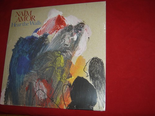 Naim amor hear the walls - ,