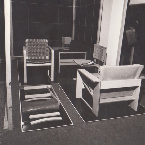 Intérieur moderne milieu - du,