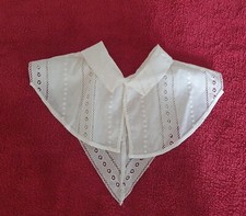  Ancienne CAPELINE en piqué de Coton et Broderies de BÉBÉ  Ancienne