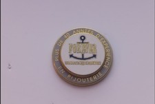 EB81 pin's FOREVER ancre