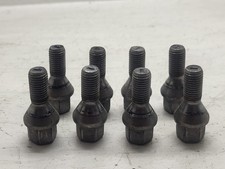 Goujon de roue jante tôle