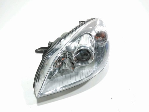 Phare gauche 1698207961 - gauche,
