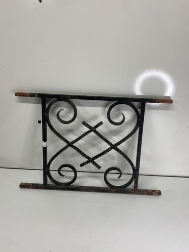 Grille fer forger garde - en,