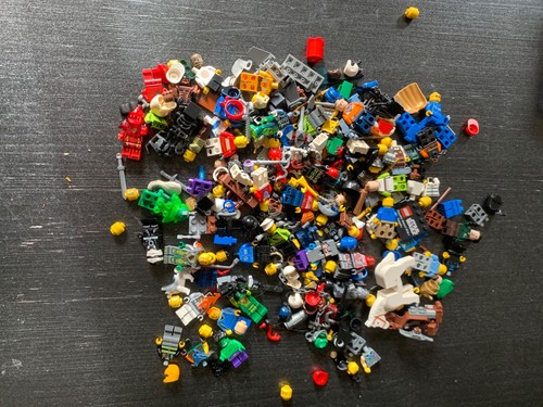Lot lego pièces personnages - -,