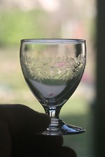 Verre liqueur ancien ciselé - liqueur,
