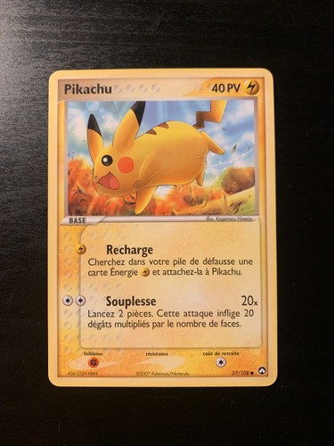 Carte pokémon commune pikachu - carte,