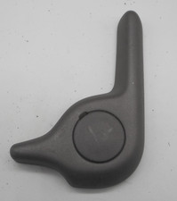 poignée siege arriere droit Renault megane scenic 1 phase 2 1,9dci 9204758