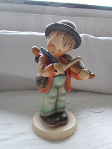 Vintage hummel goebel figurine - vintage,