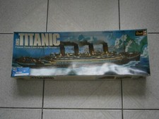 ANCIENNE MAQUETTE BATEAU RMS