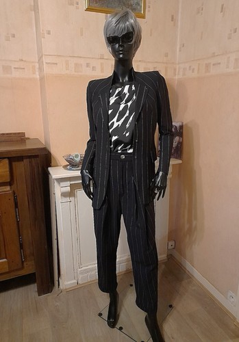 Superbe tailleur pantalon - superbe,