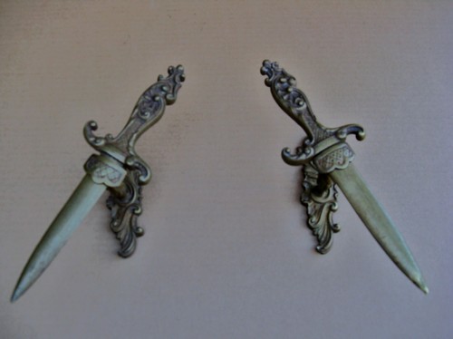 Rare modèle deux patères - modèle,