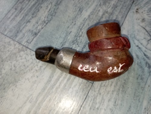 Pipe bois érotique - en,