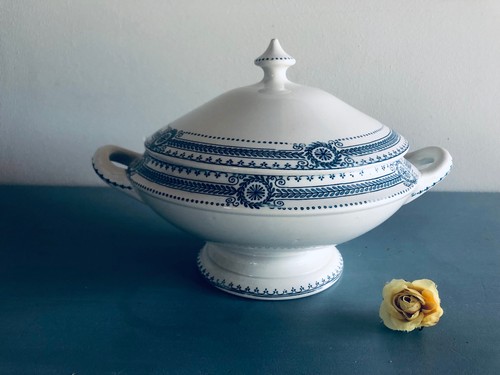 Petite soupière légumier - -,
