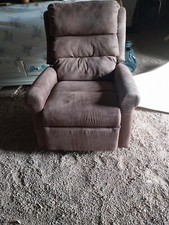 Fauteuil relax électrique. Poche sur le côté.