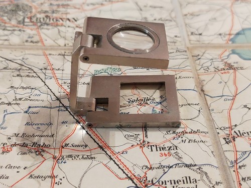 Compte fil loupe - compte, loupe"