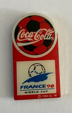 53 - Pin's  COCA COLA - FOOTBALL COUPE DU MONDE FRANCE 98