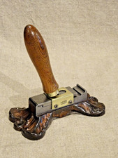 Outil ancien cordonnier