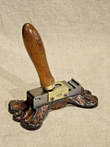 Outil ancien cordonnier