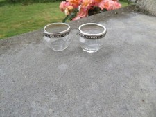 2 salerons en cristal et