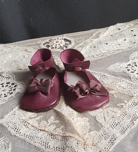 Jolies chaussures cuir poupée - chaussures,