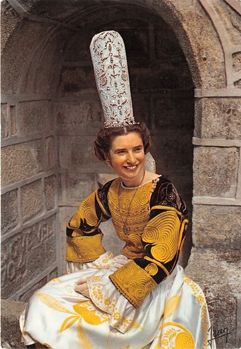 29-COSTUME