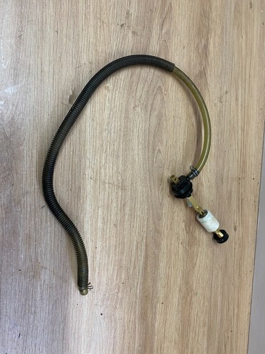 Une jauge huile moto fantic - jauge,
