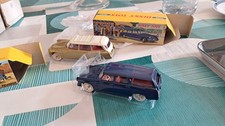 DINKY TOYS    Peugeot 404