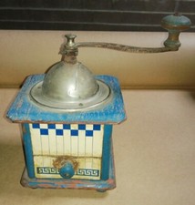D2 Ancien moulin à café PEUGEOT à décor LUSTUCRU à damiers bleus