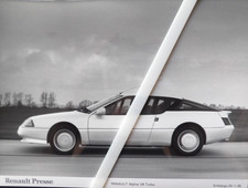Photo Presse RENAULT Alpine V6 Turbo embargo  1 / 1985 ref 35