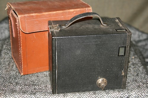Ancien appareil photo brownie - photo,