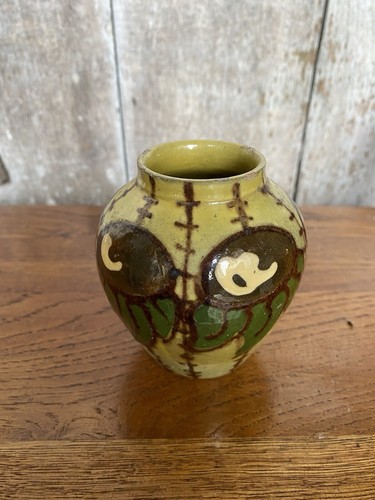 Ancien vase terre - terre, cuite