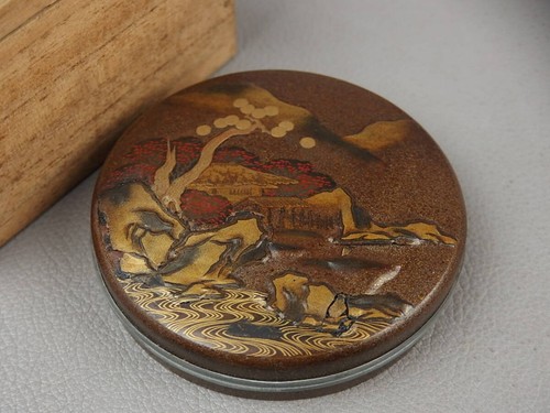 Boîte traditionnelle kogo - traditionnelle,