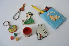 Lot Tintin - Porte-clés Boite Brochet + Fusée 1984 + Pastels Lu + Gomme Milou