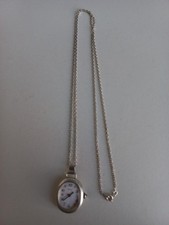 montre pendentif en argent et sa chaine en argent