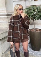 Manteau Tricoté À Carreaux