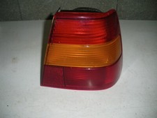 VOLVO 940..........FEU D'AILE ARRIERE DROIT.......